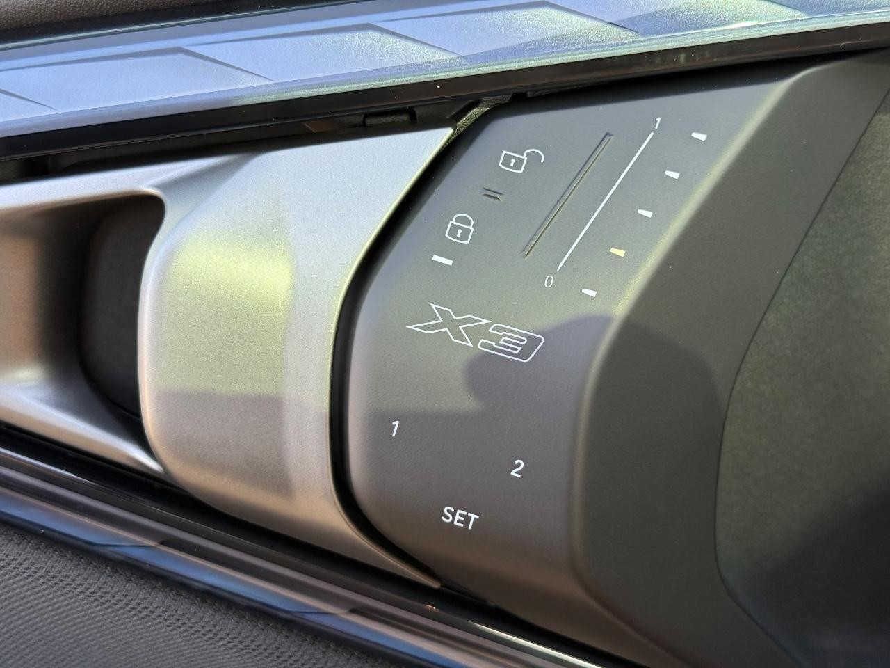 BMW X3 Vehicle Image 10