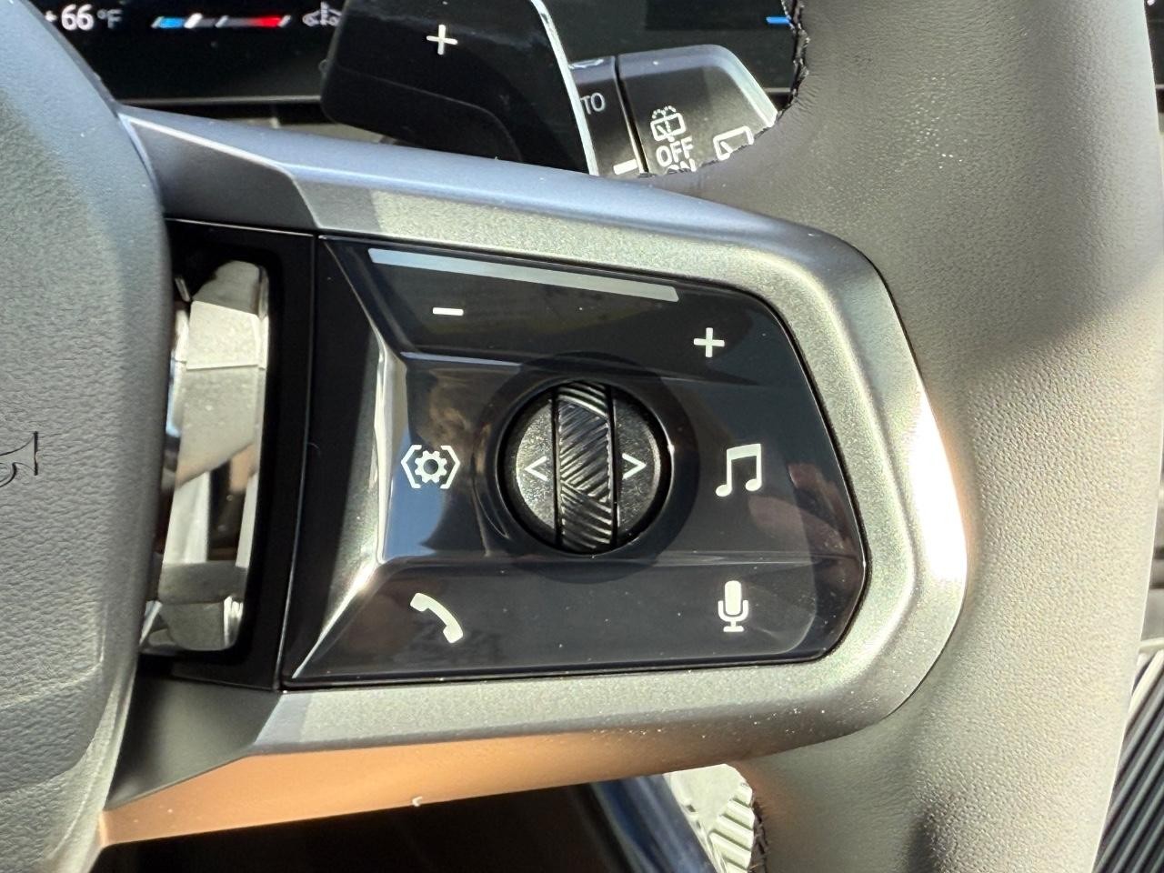 BMW X3 Vehicle Image 12