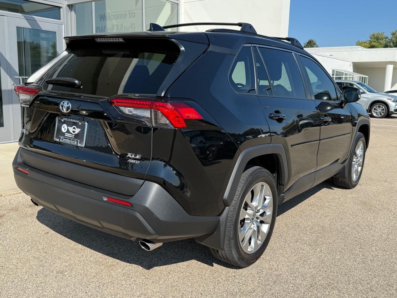 Toyota RAV4 Vehicle Image 03