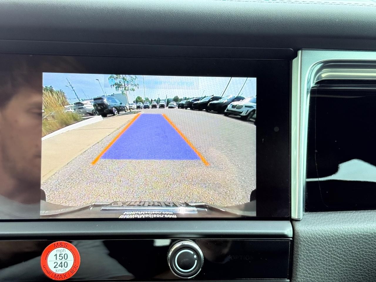 Porsche Macan Vehicle Image 19