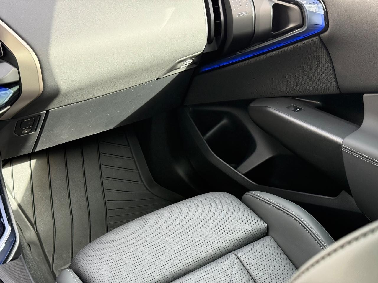 BMW X3 Vehicle Image 14