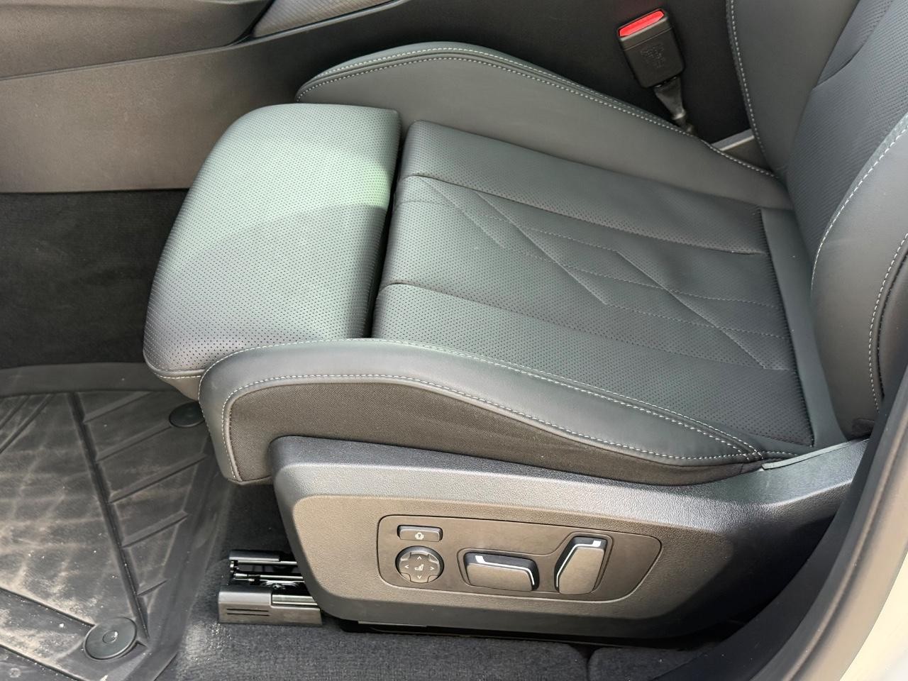 BMW X3 Vehicle Image 23