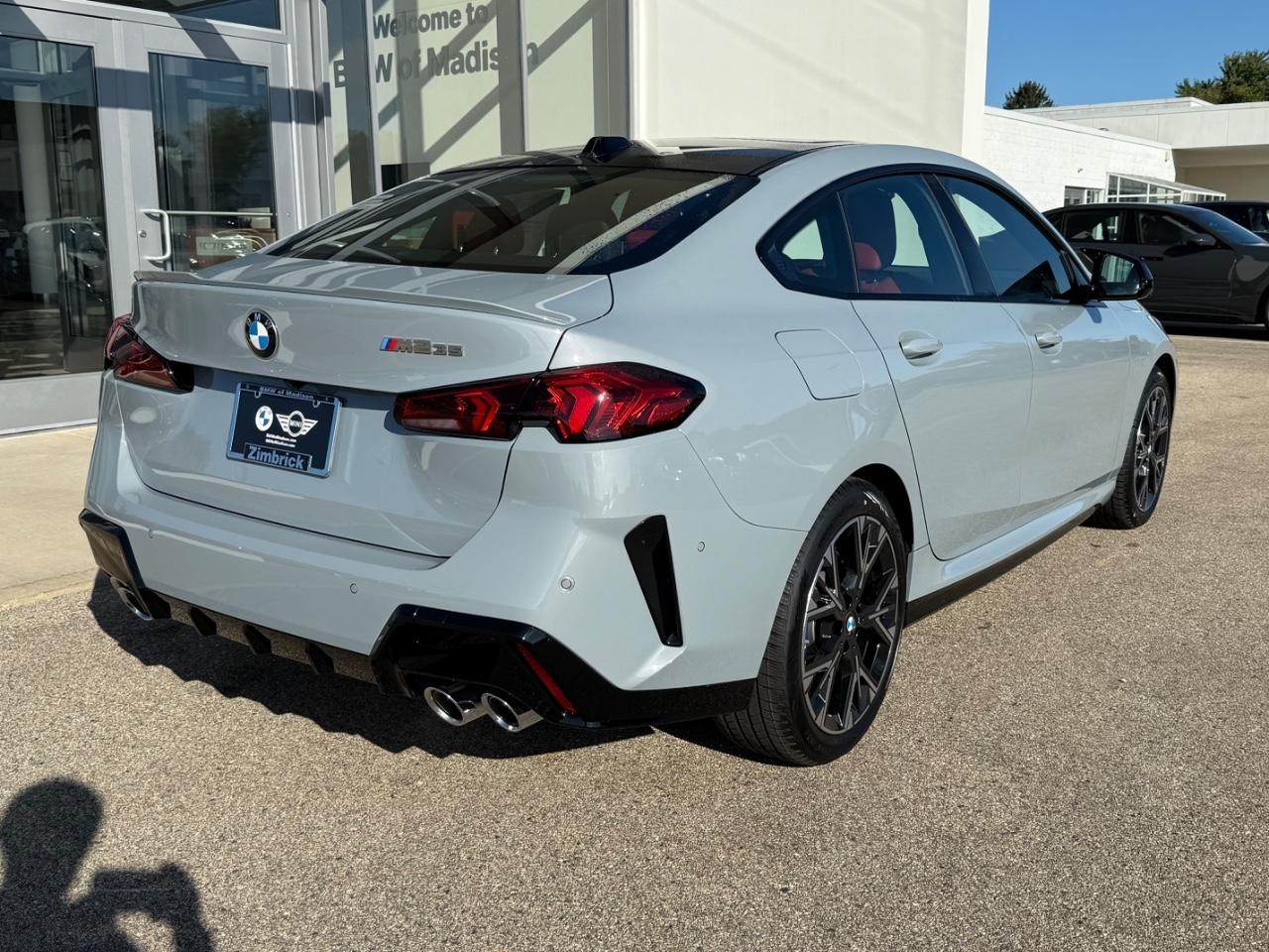 BMW 2 Series Vehicle Image 03