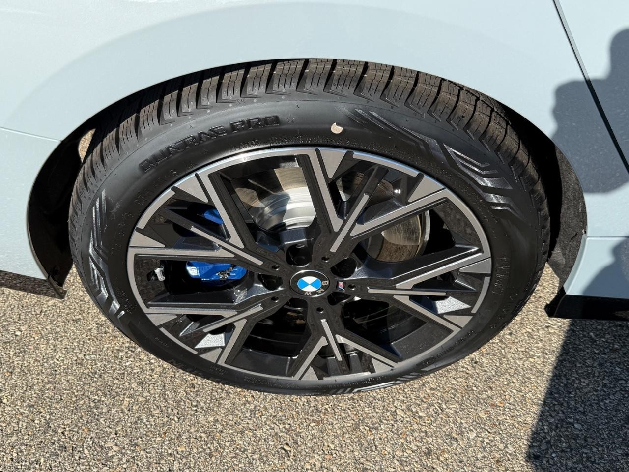 BMW 2 Series Vehicle Image 04