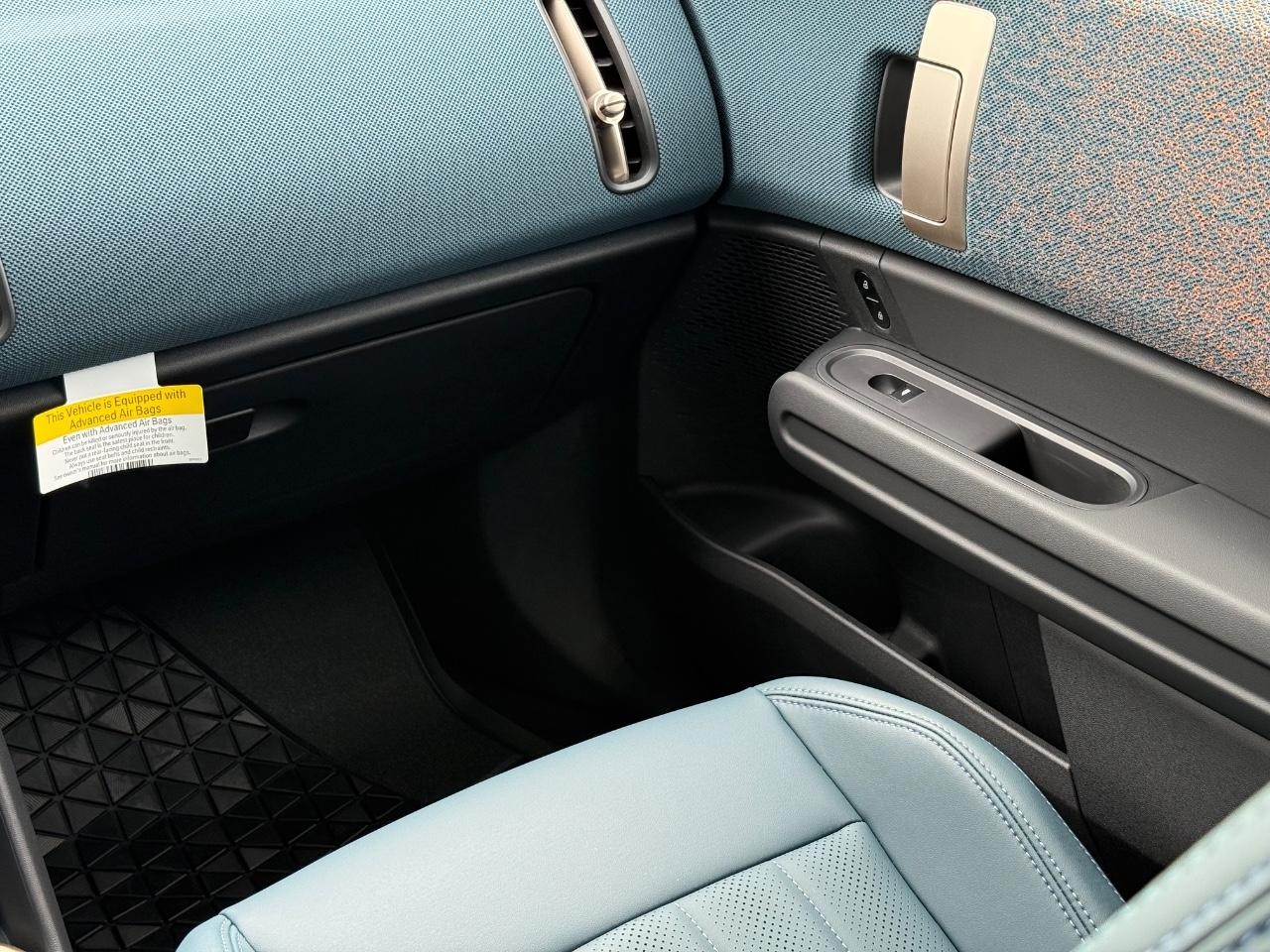 MINI Countryman Vehicle Image 09