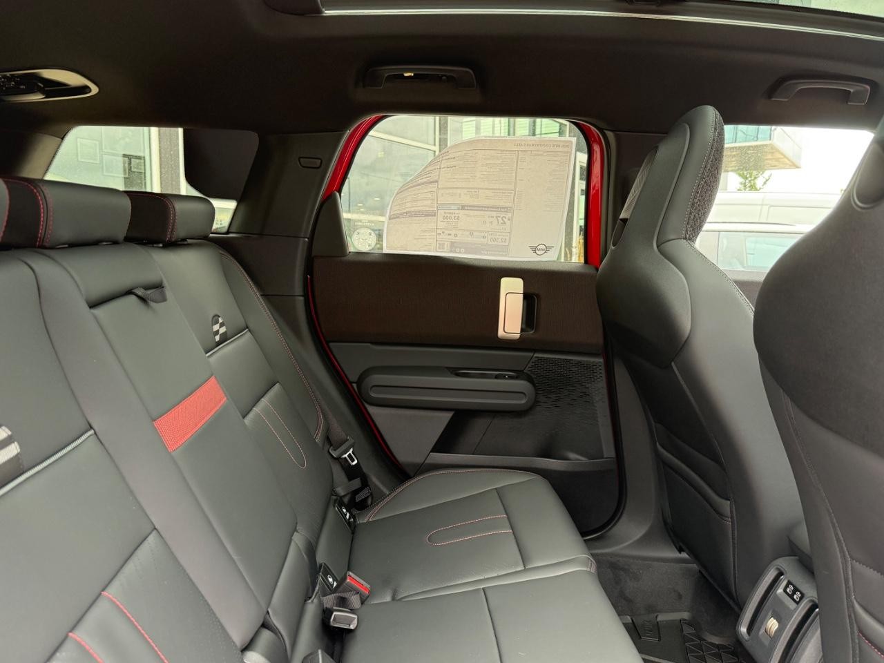 MINI Countryman Vehicle Image 05