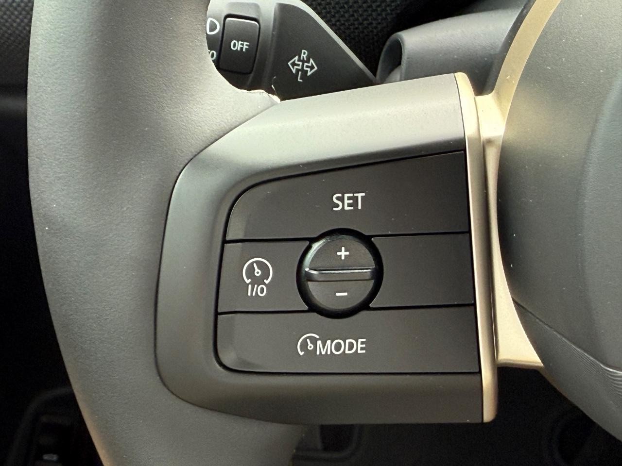 MINI Convertible Vehicle Image 10