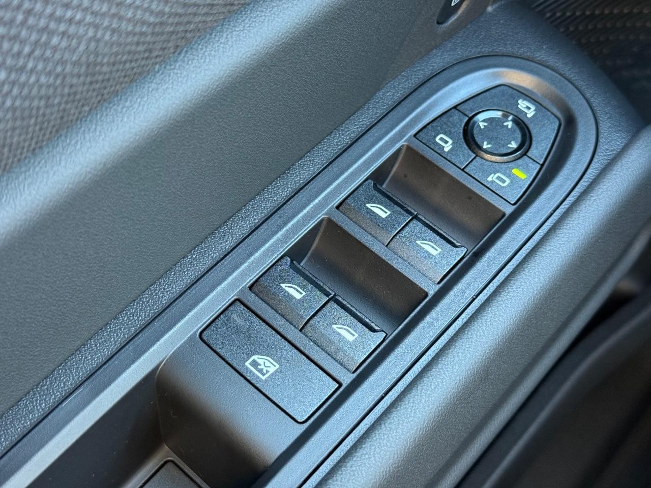 MINI Countryman Vehicle Image 14