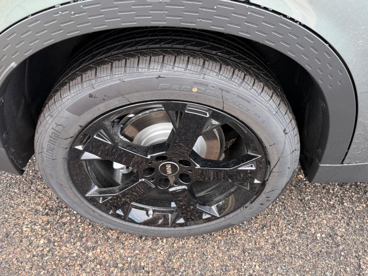 MINI Countryman Vehicle Image 04