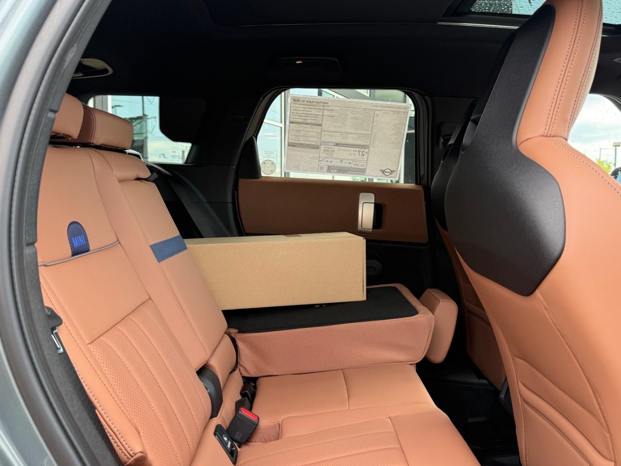 MINI Countryman Vehicle Image 05