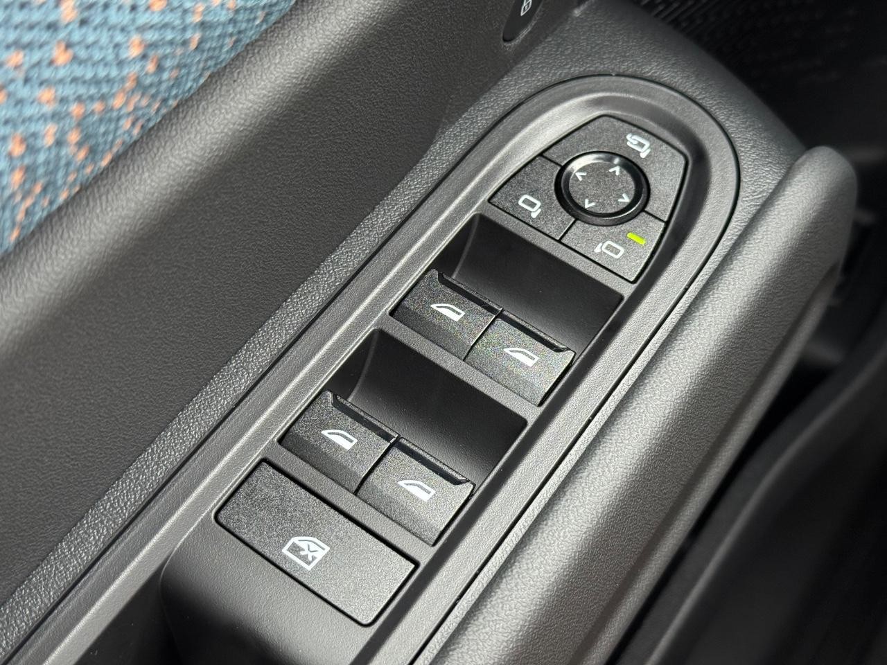 MINI Countryman Vehicle Image 14