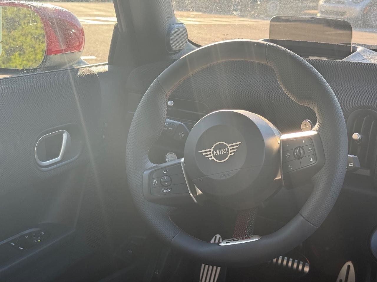 MINI Hardtop 2 Door Vehicle Image 08