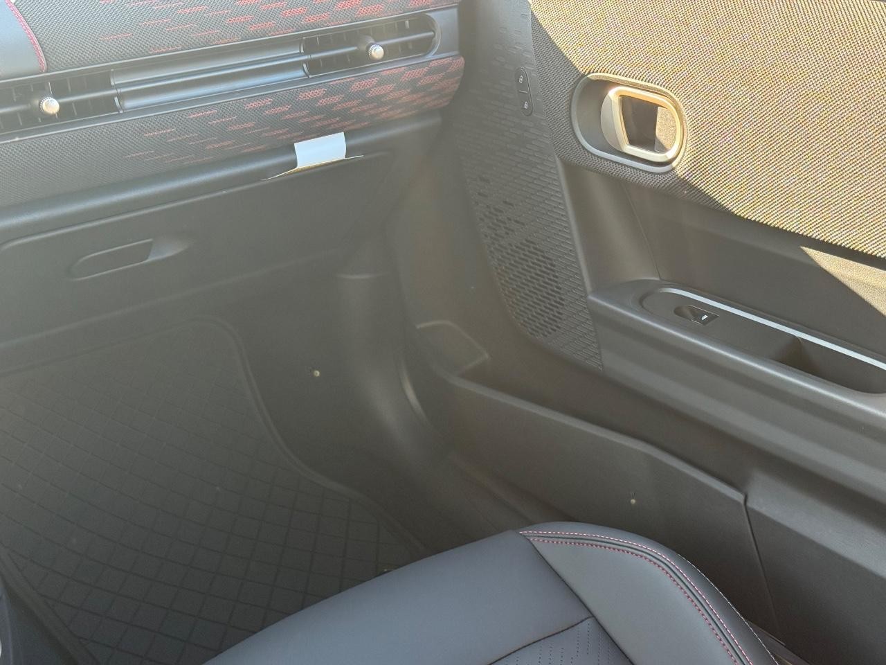 MINI Hardtop 2 Door Vehicle Image 09