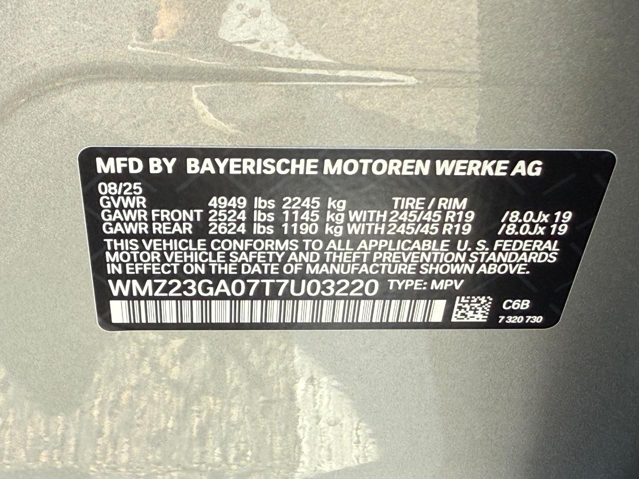 MINI Countryman Vehicle Image 16