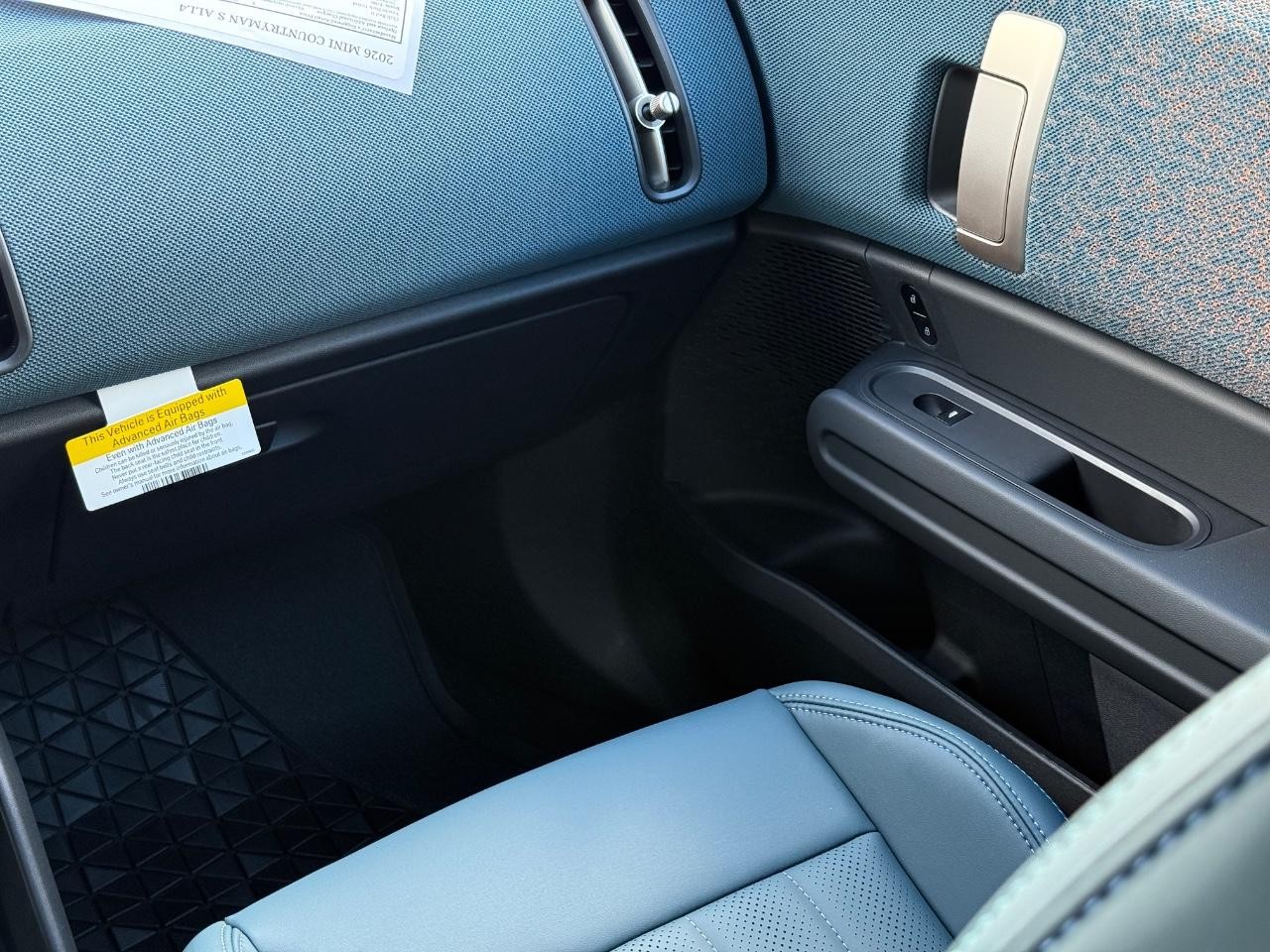 MINI Countryman Vehicle Image 10