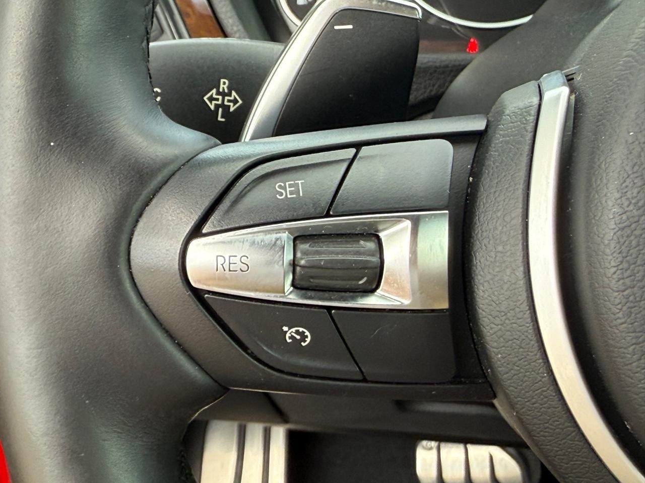 BMW 4 Series Vehicle Image 16