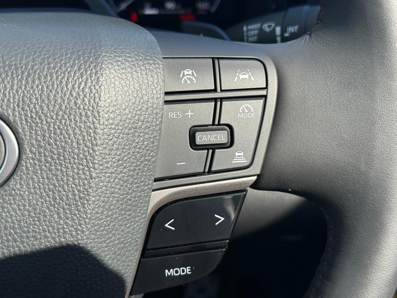 Toyota Camry Vehicle Image 16