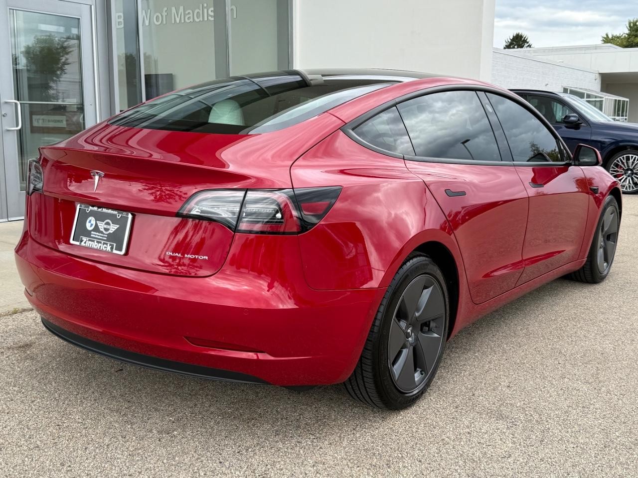 Tesla Model 3 Vehicle Image 03