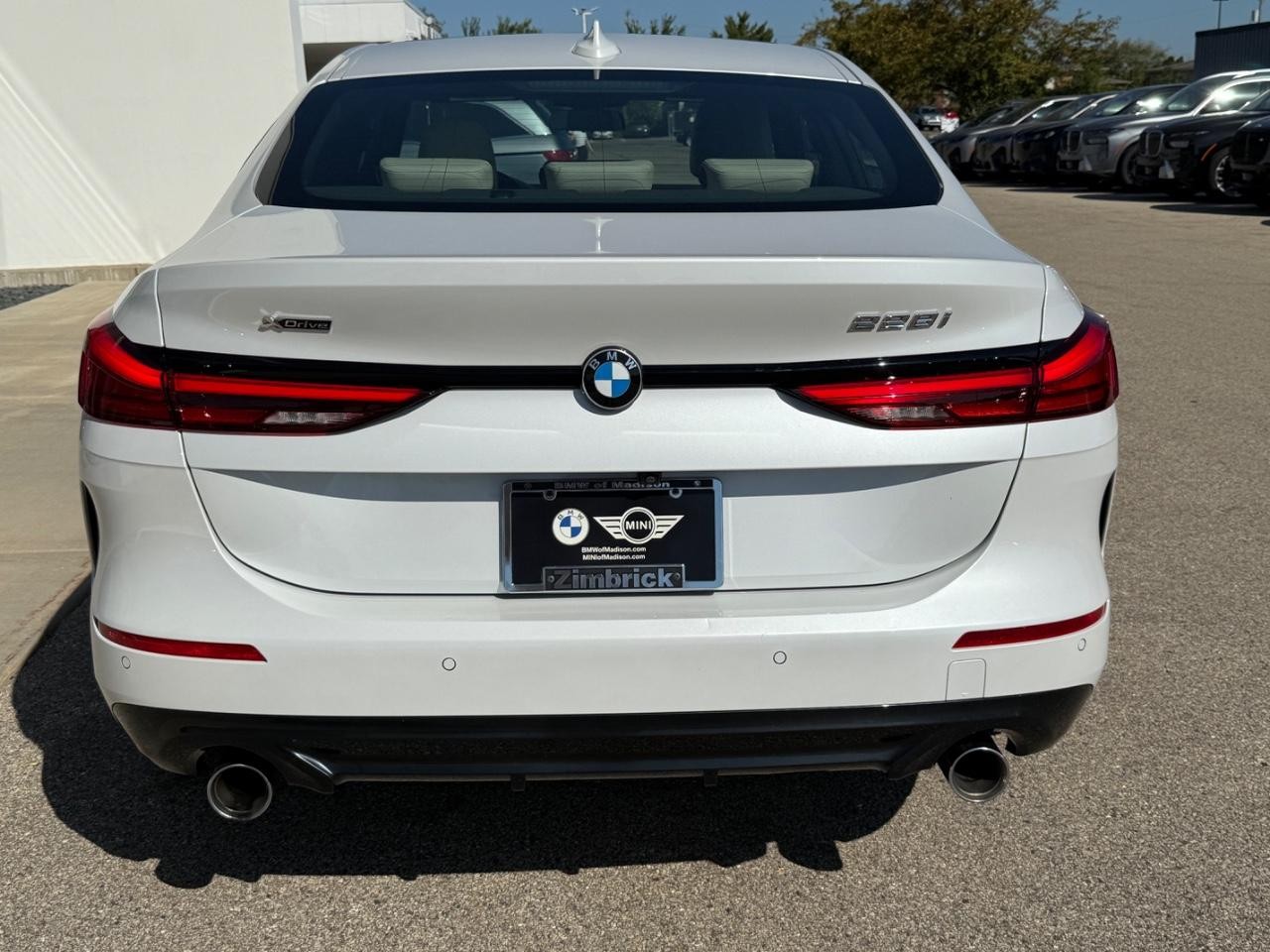 BMW 2 Series Vehicle Image 04