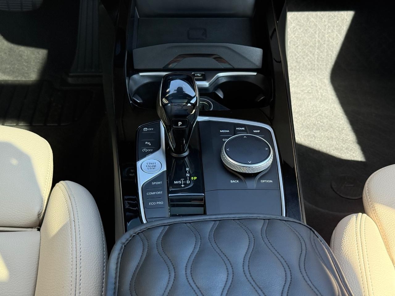 BMW 2 Series Vehicle Image 12