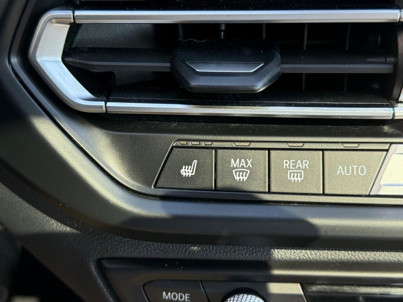 BMW 2 Series Vehicle Image 20