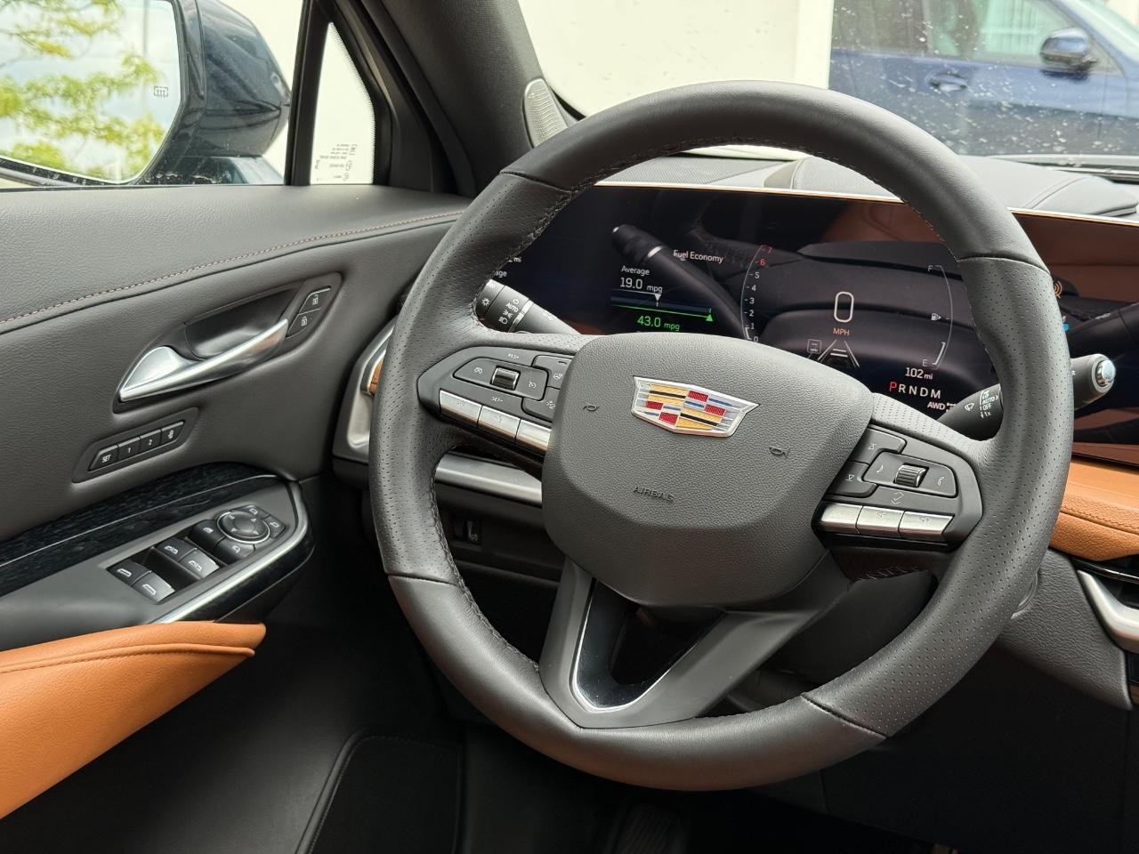 Cadillac XT4 Vehicle Image 16