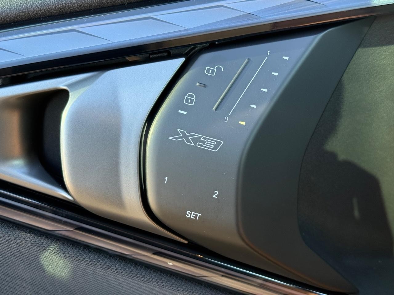 BMW X3 Vehicle Image 11