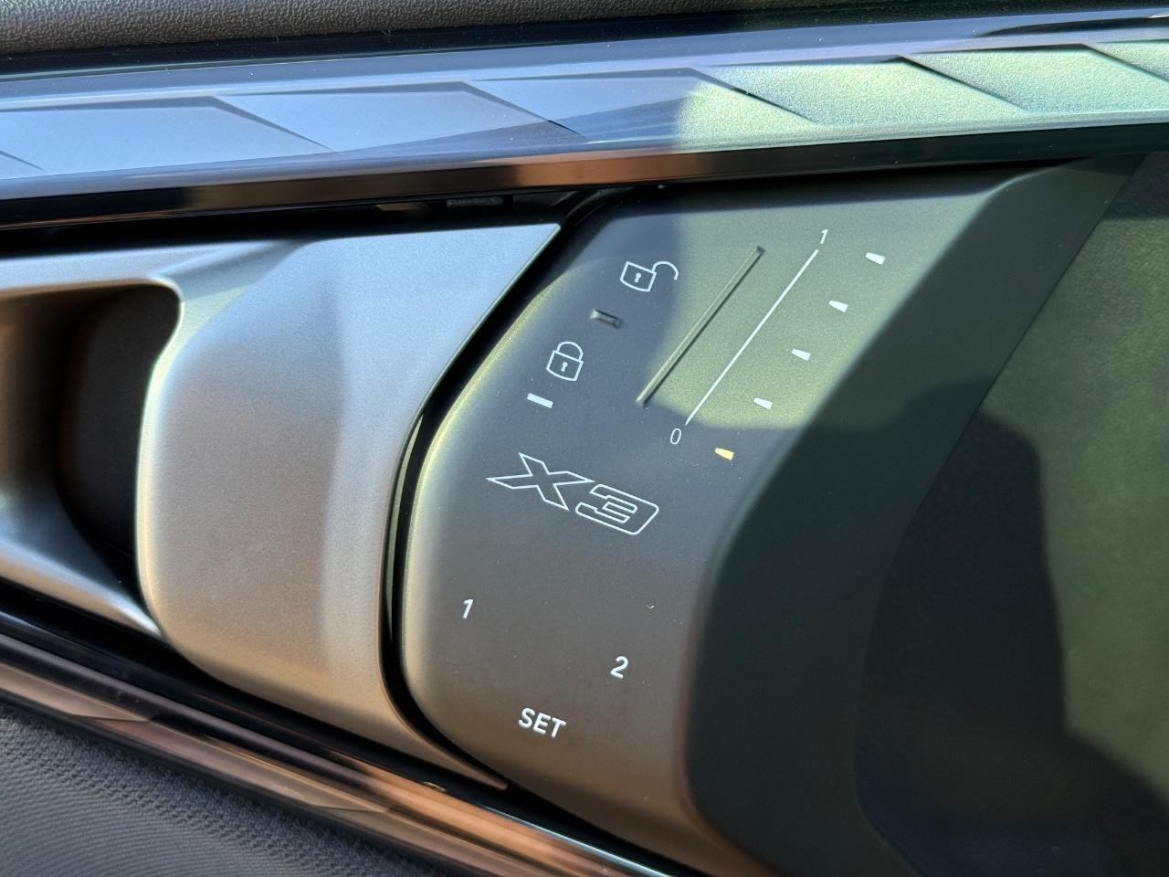 BMW X3 Vehicle Image 17