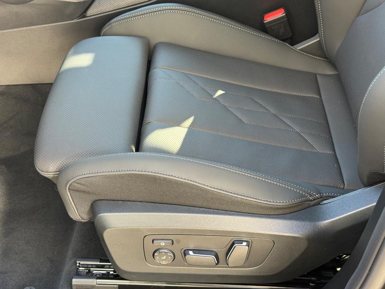 BMW X3 Vehicle Image 19