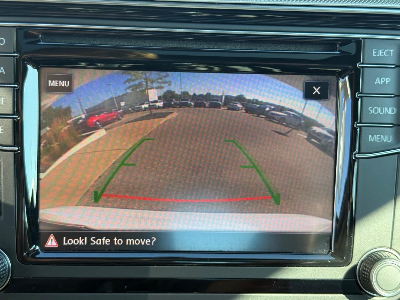 Volkswagen Passat Vehicle Image 18