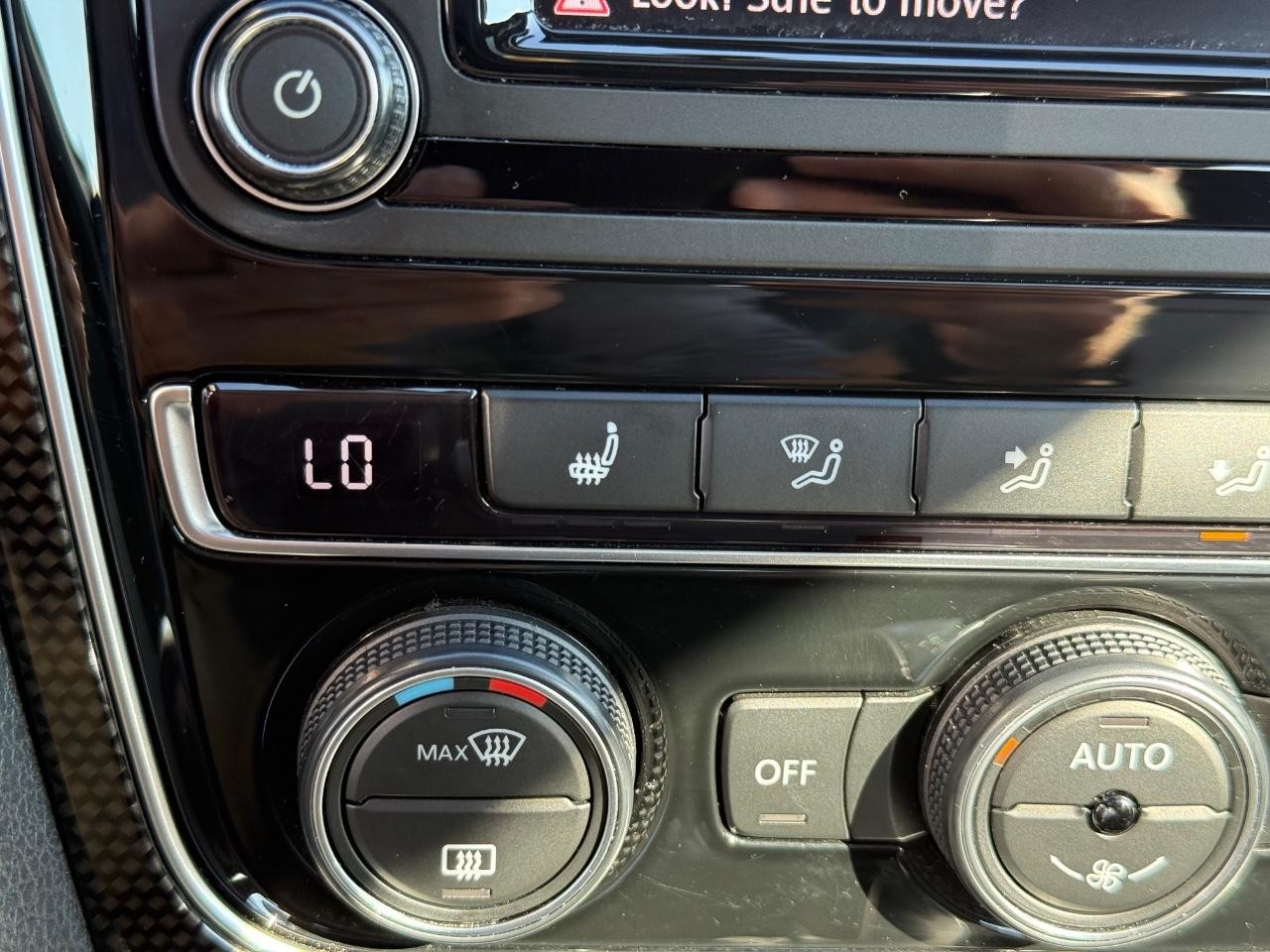 Volkswagen Passat Vehicle Image 19