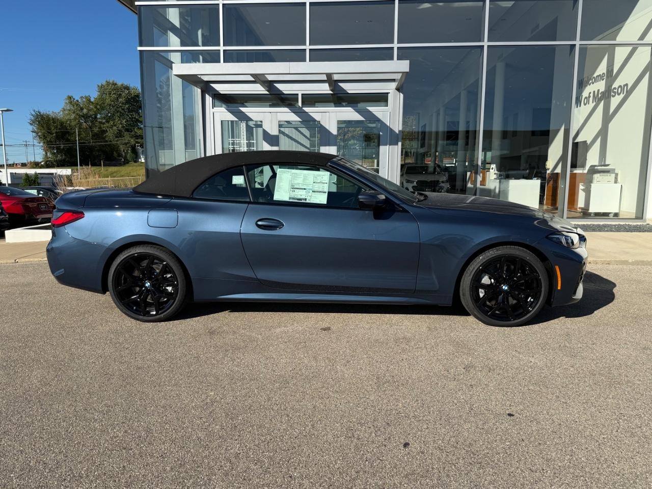 BMW 4 Series Vehicle Image 02