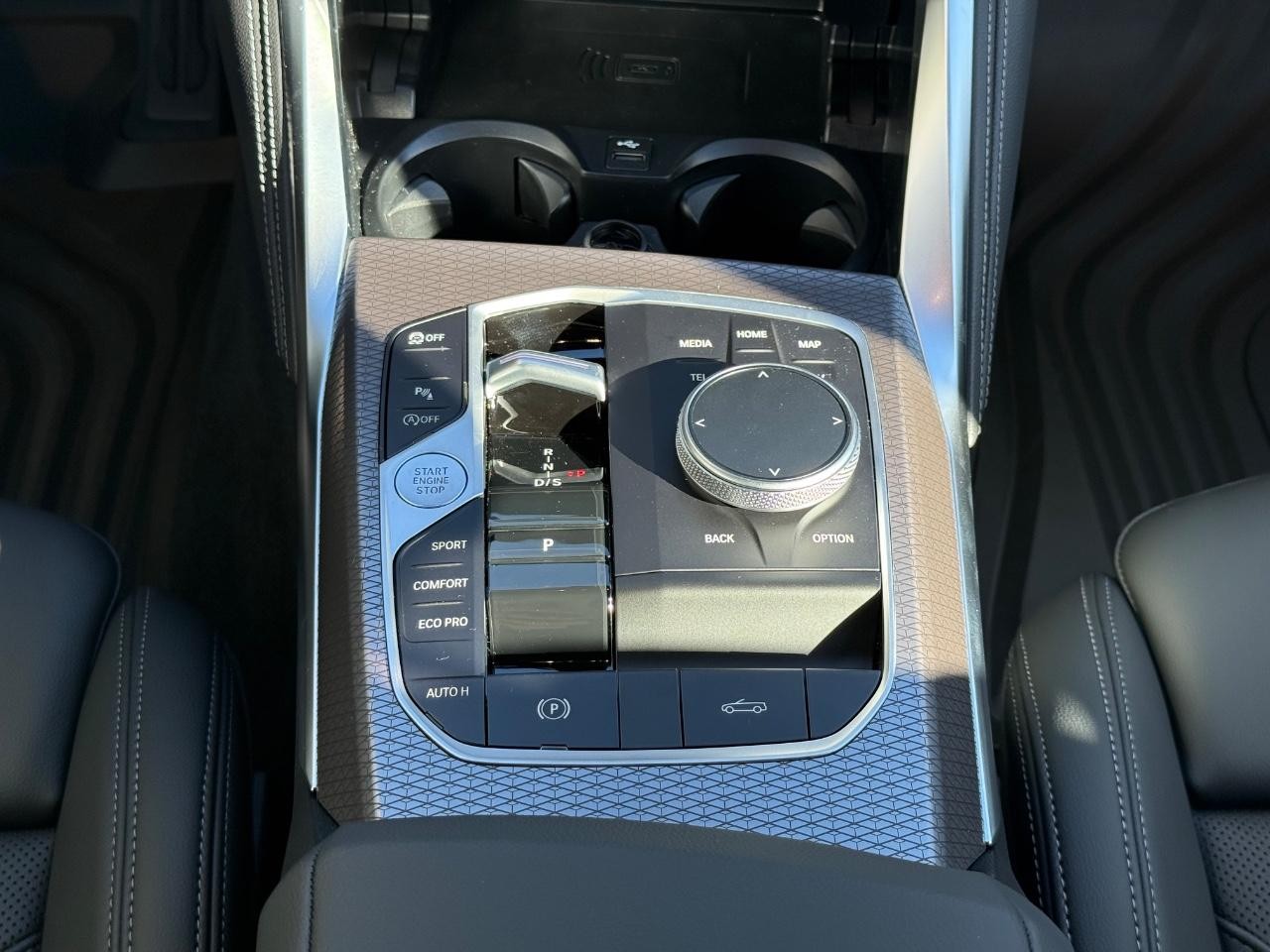 BMW 4 Series Vehicle Image 08