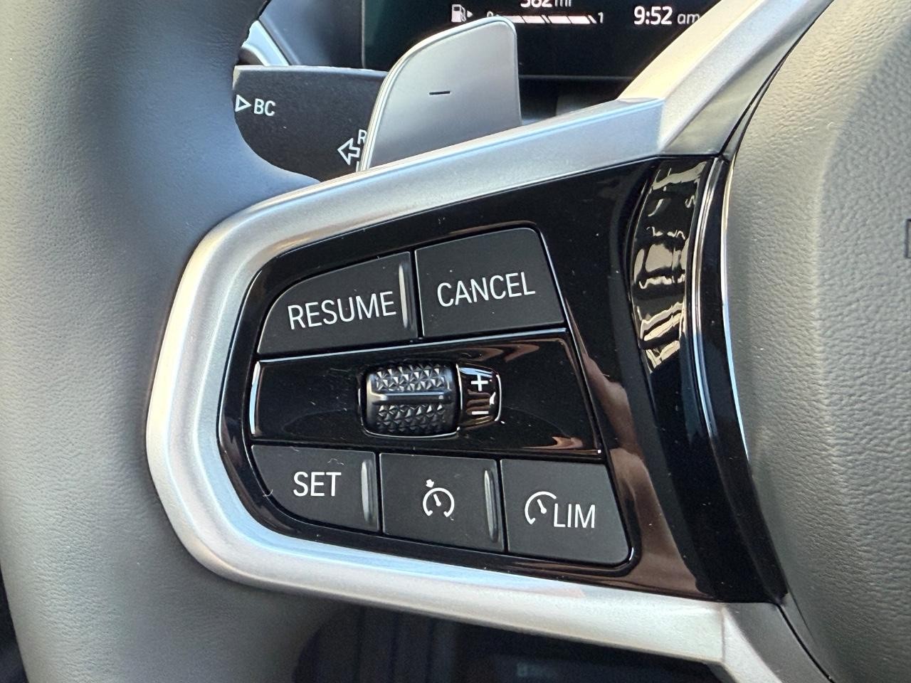 BMW 4 Series Vehicle Image 11