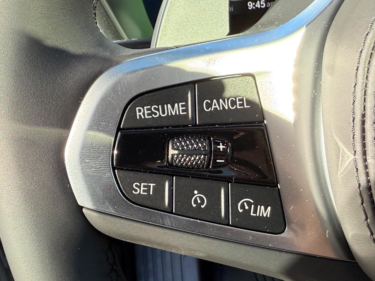 BMW X4 Vehicle Image 12