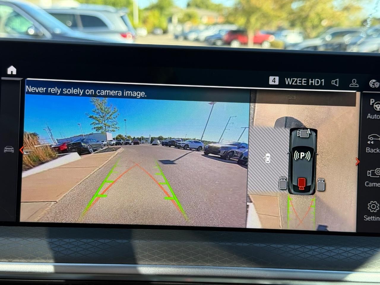 BMW X4 Vehicle Image 14