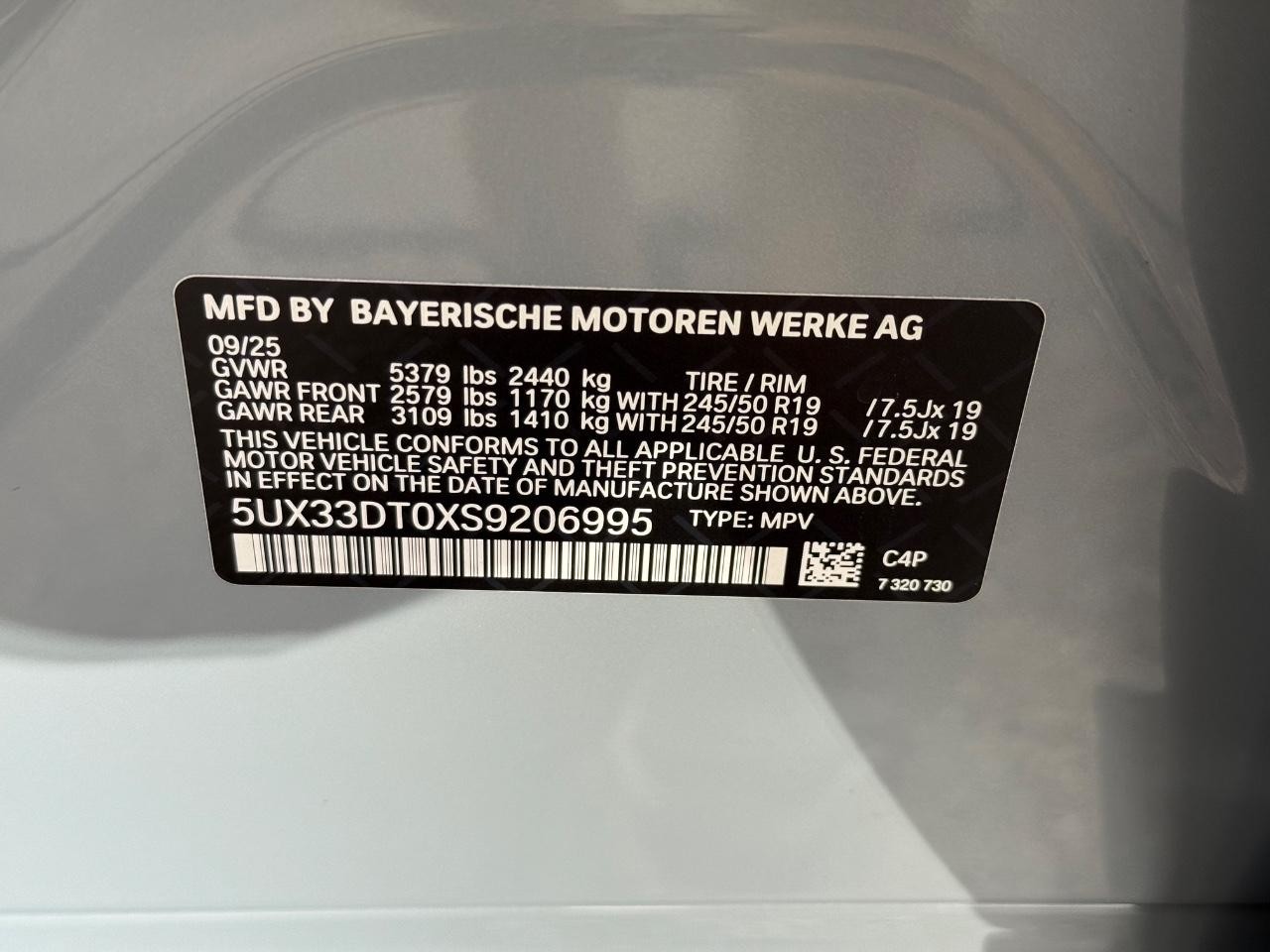 BMW X4 Vehicle Image 18