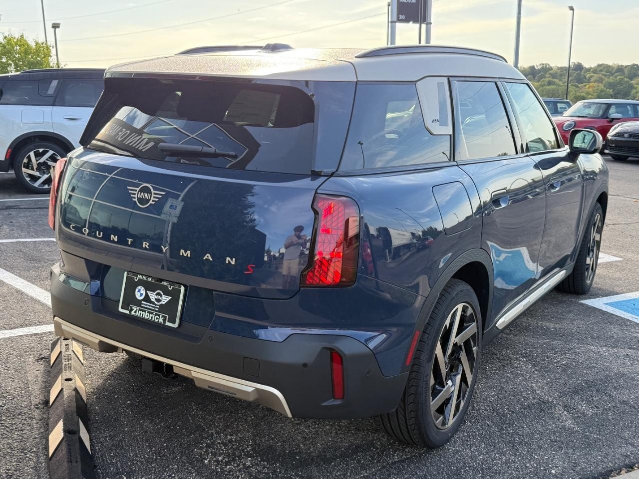 MINI Countryman Vehicle Image 03