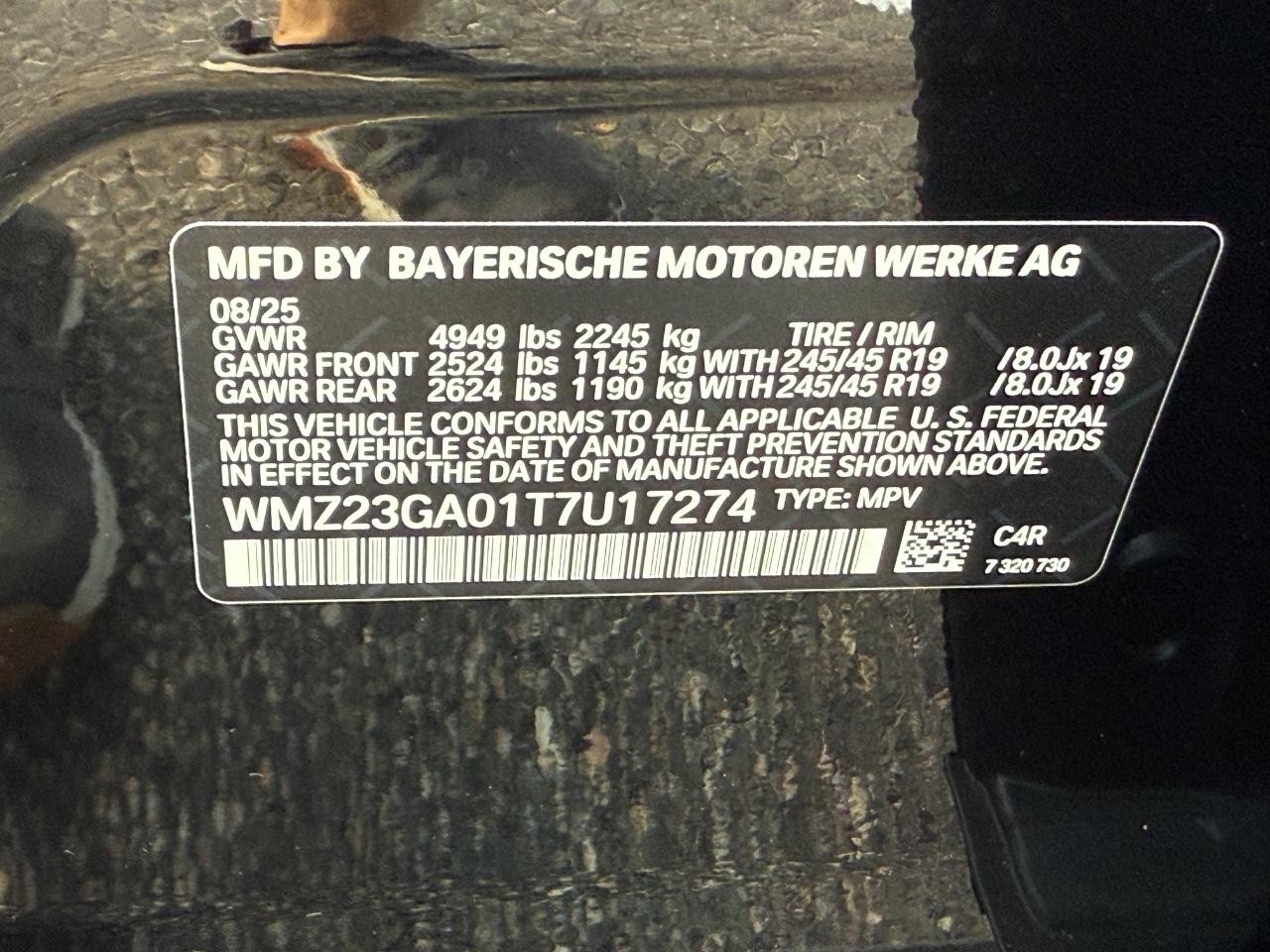 MINI Countryman Vehicle Image 17