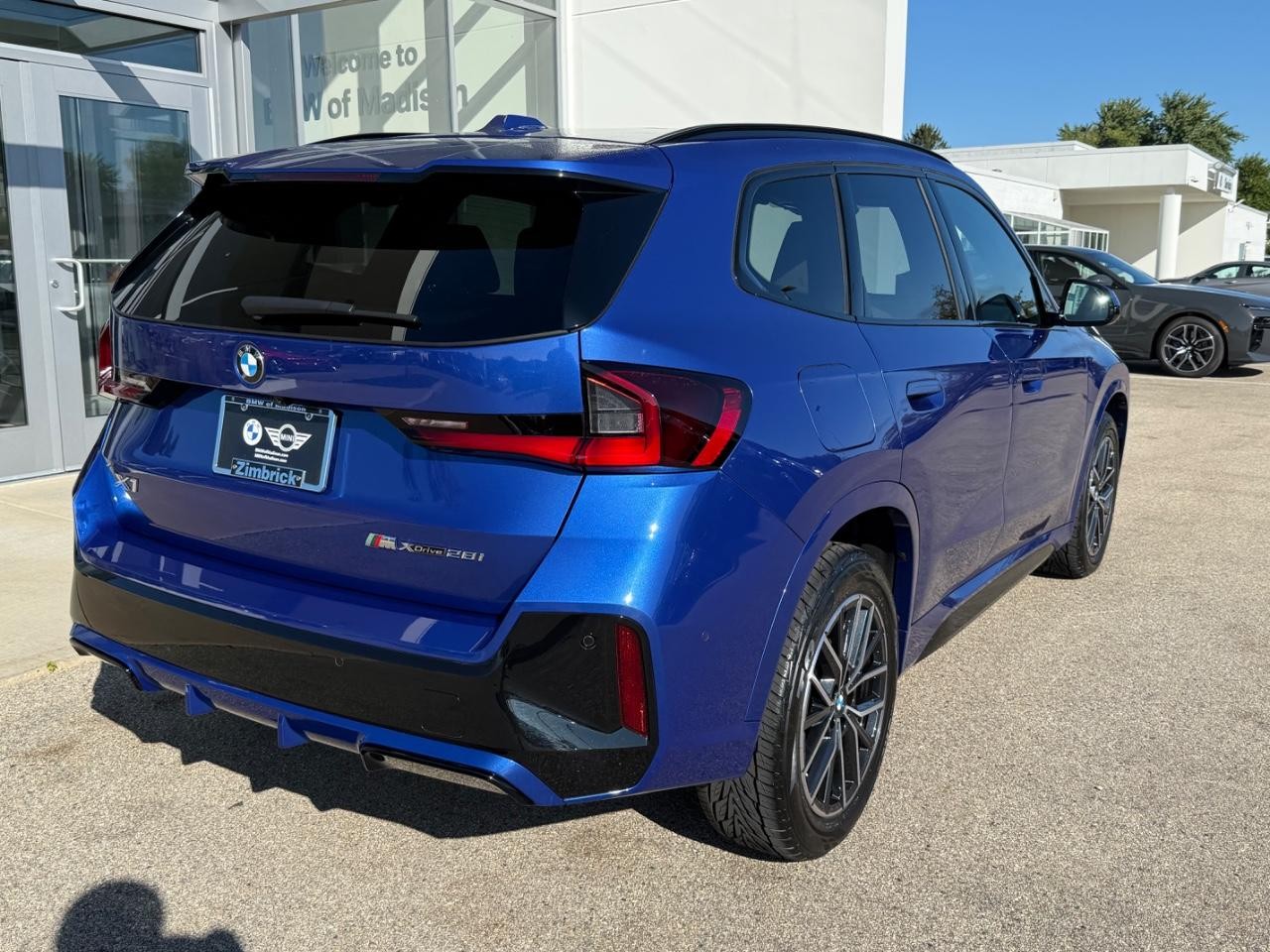BMW X1 Vehicle Image 03
