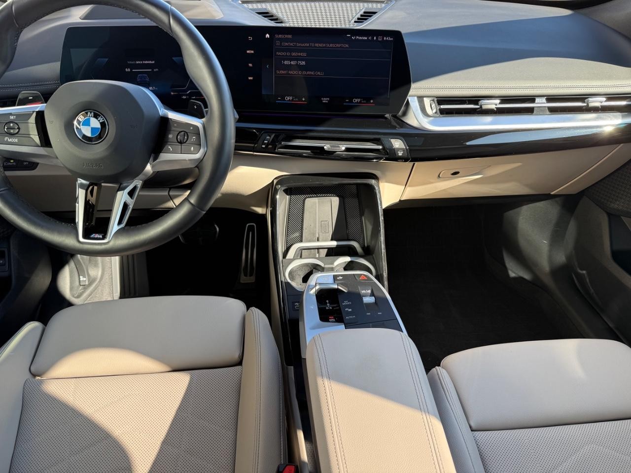 BMW X1 Vehicle Image 10