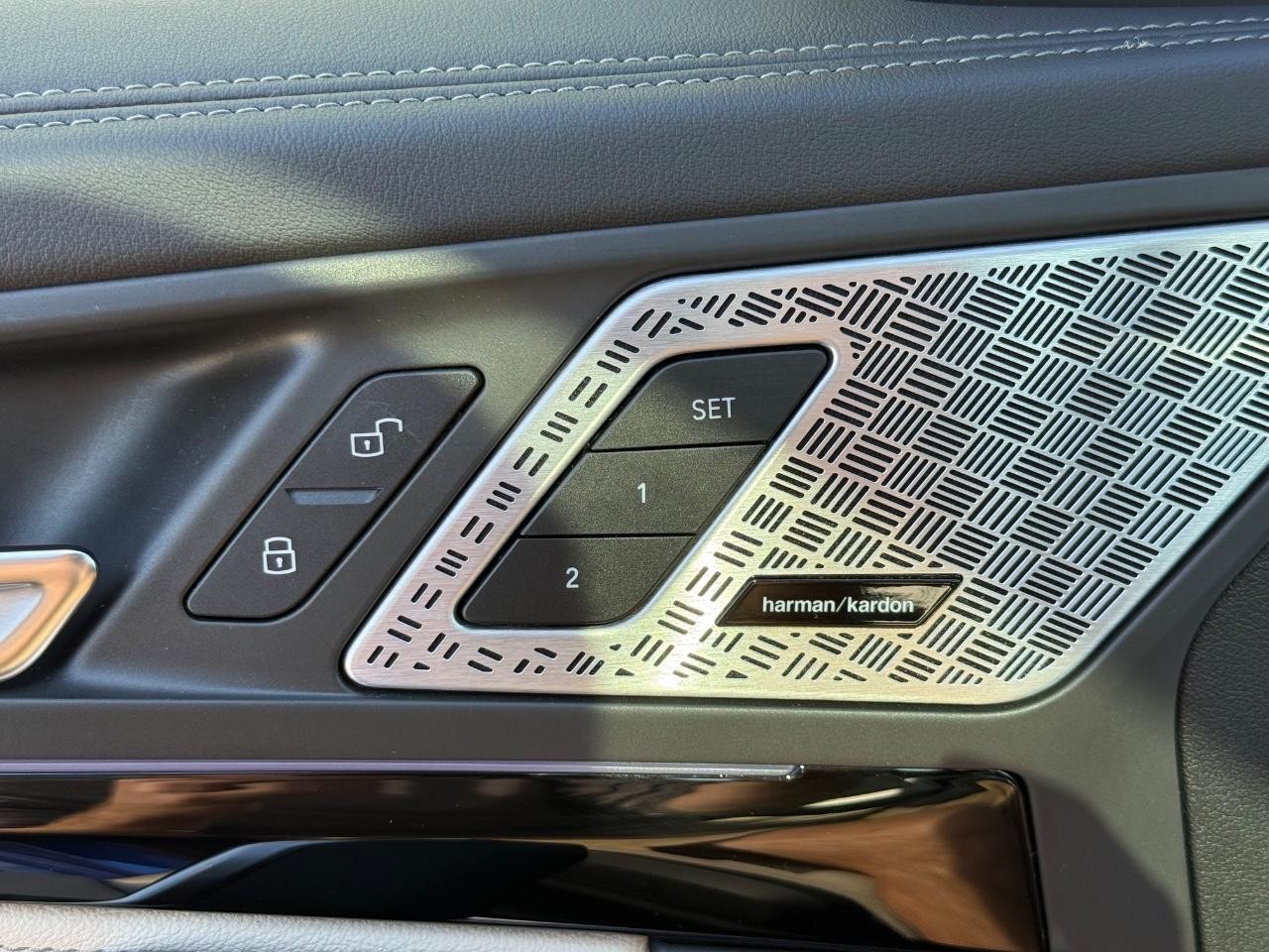 BMW X1 Vehicle Image 15