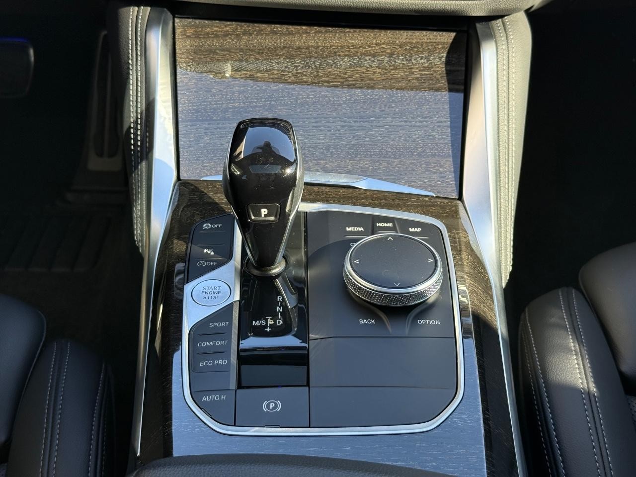 BMW 4 Series Vehicle Image 12