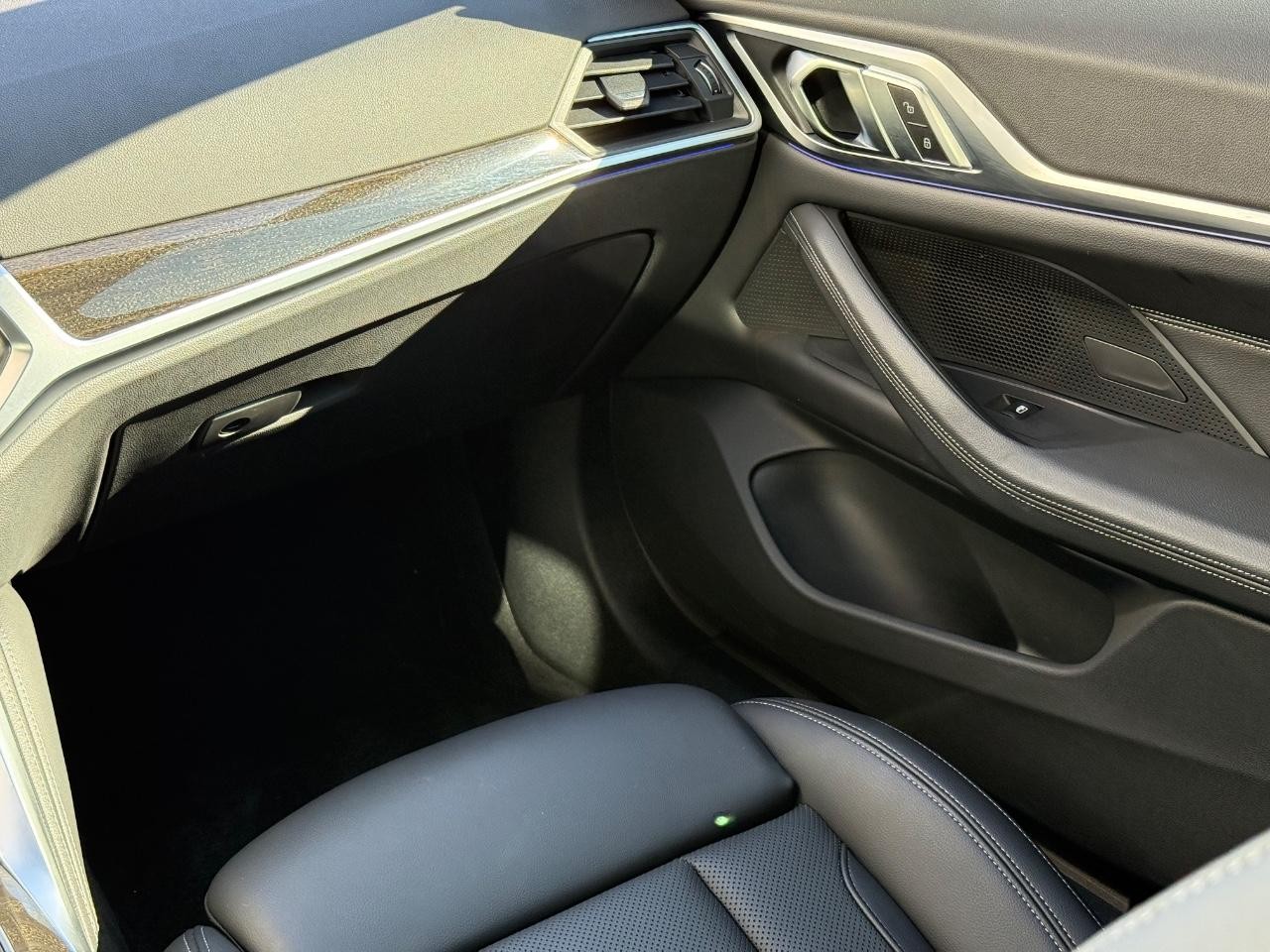 BMW 4 Series Vehicle Image 14