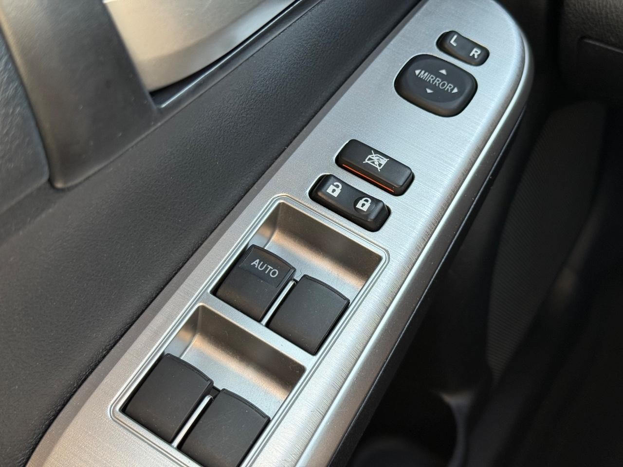 Toyota Camry Vehicle Image 19