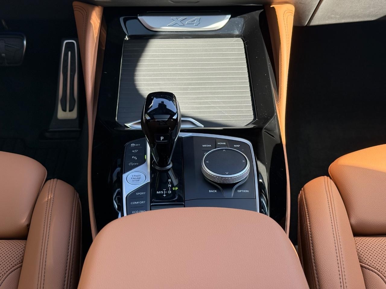 BMW X4 Vehicle Image 13