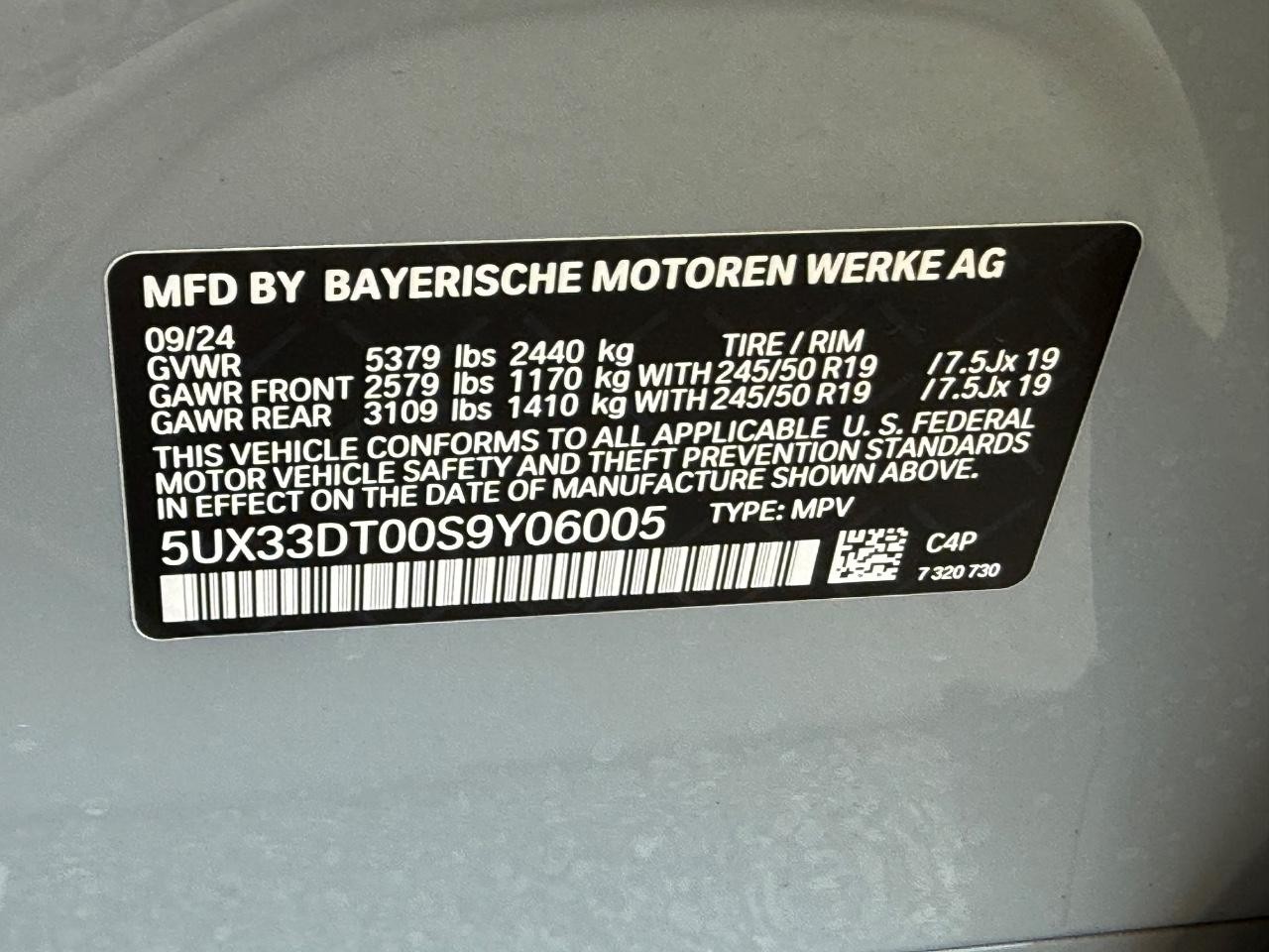 BMW X4 Vehicle Image 24