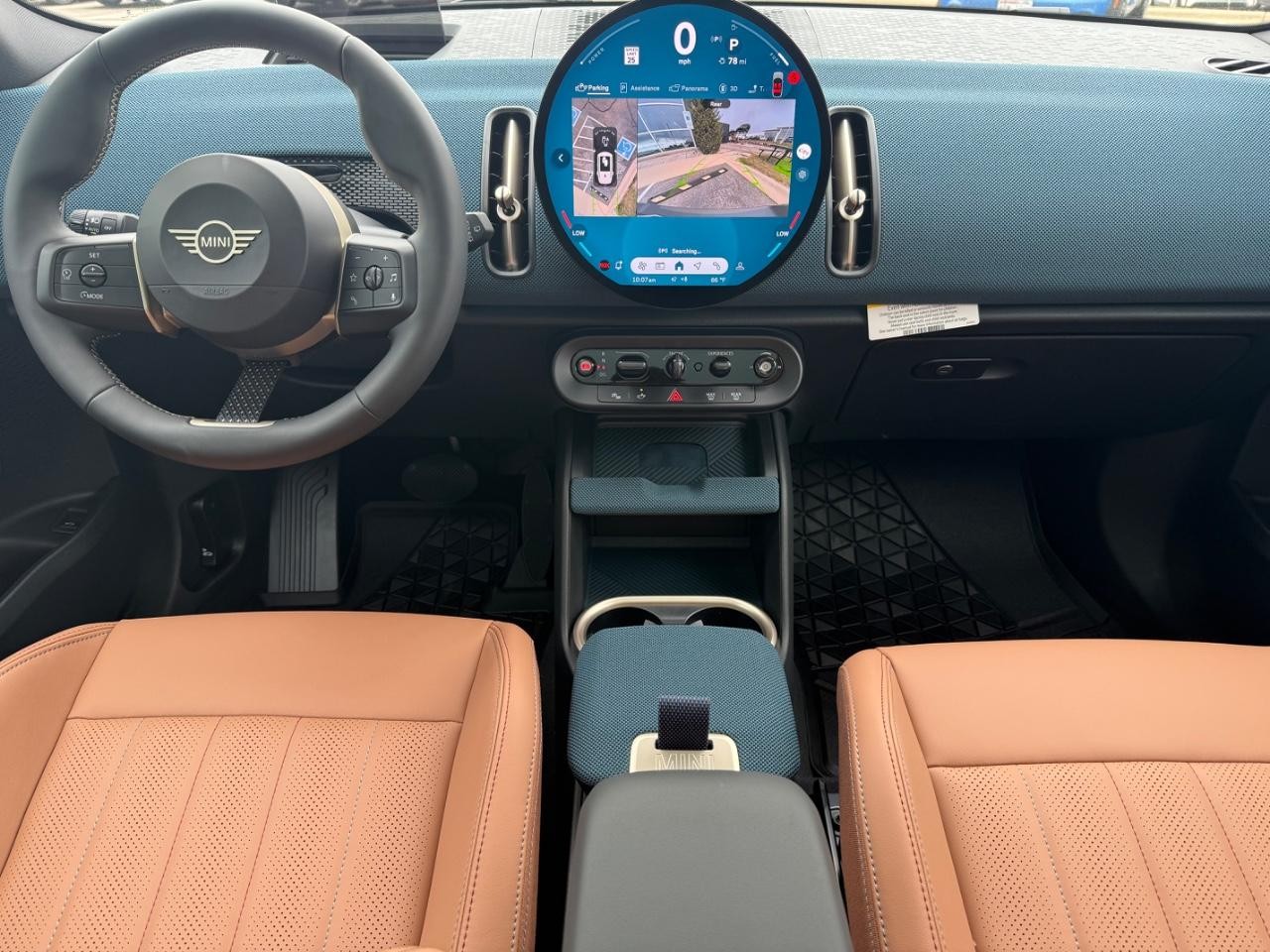 MINI Countryman Vehicle Image 06