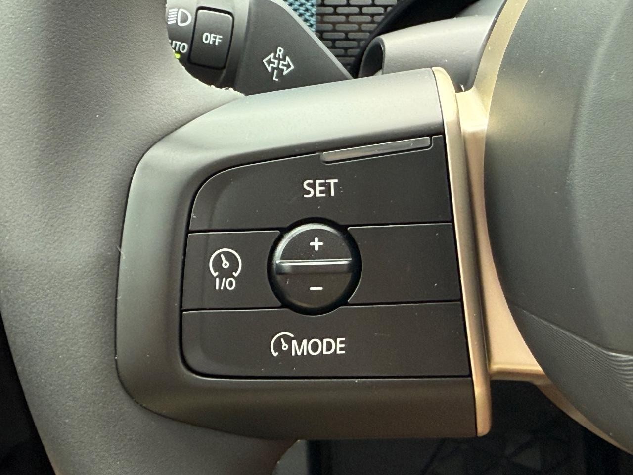 MINI Countryman Vehicle Image 10