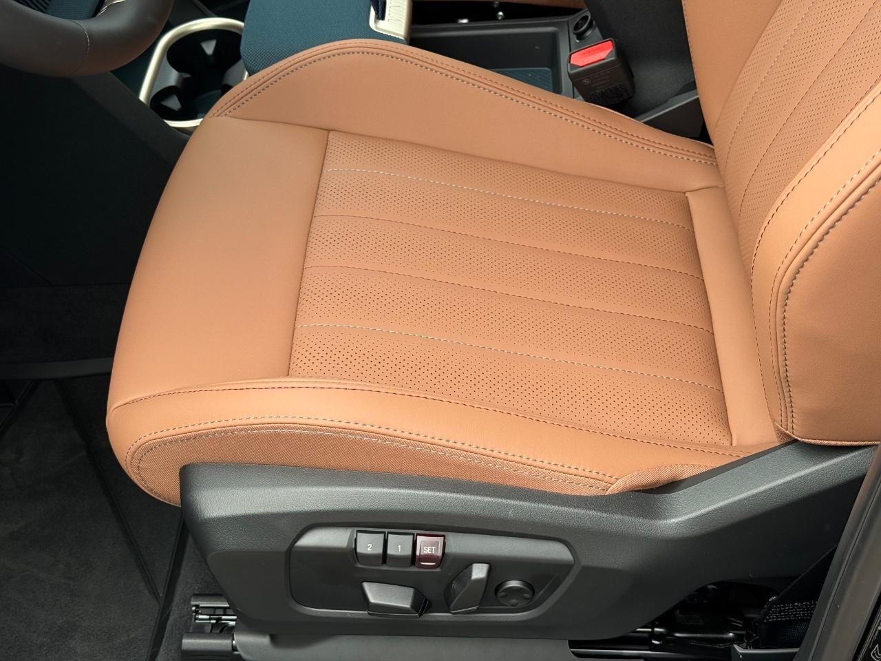 MINI Countryman Vehicle Image 15